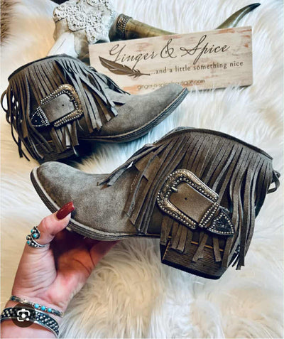 Billie Bootie