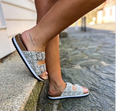 Beach Babe Sandal Grey Leopard